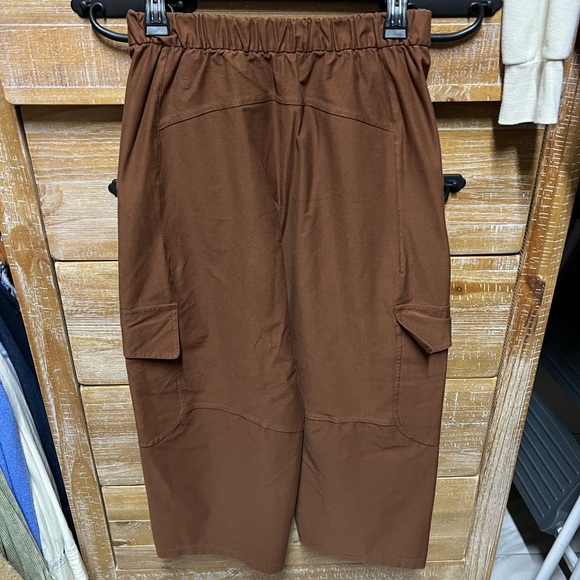 Lululemon Brown Cargo Pants - Picture 2 of 5